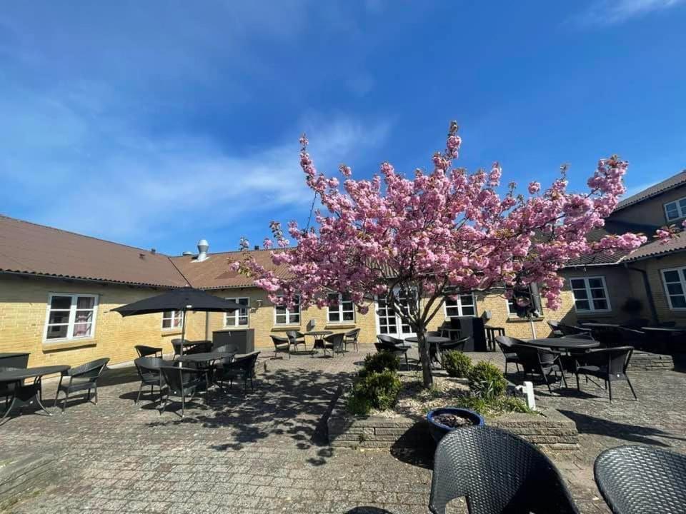 Ronnes Hotel Fjerritslev المظهر الخارجي الصورة